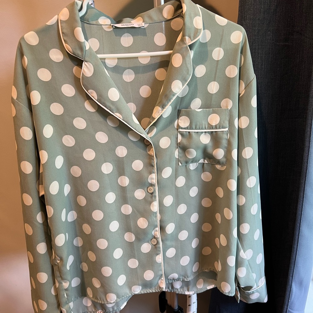 Mango blouse, M size.